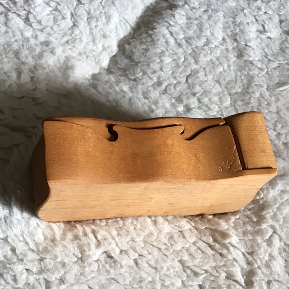 Hand Carved and Signed Pine Puzzle Stash Box - Picture 3 of 10